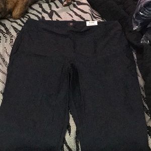 Tummy control black Capri pants